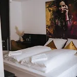 Szálloda Sombea