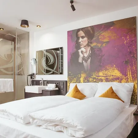 Otel Sombea
