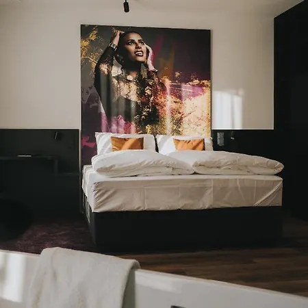 Otel Sombea