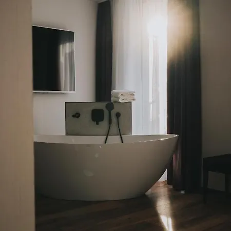 Sombea Hotel 4*